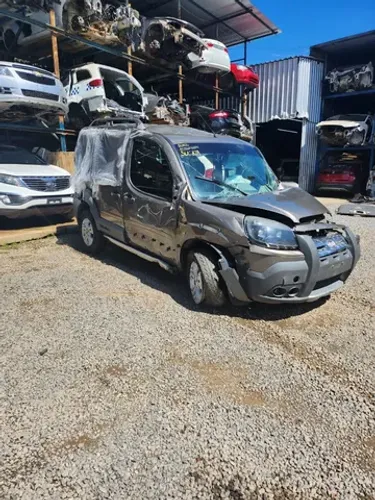 Fiat Doblo 1.8 Adventure 2011 Manual Flex 132cvs - Vendida em Peças