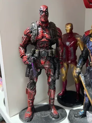Estatueta em resina Deadpool