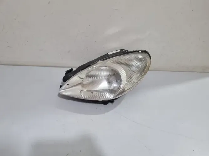 Farol esquerdo Xsara Picasso 2000/2001/2002/2003/2004/2005