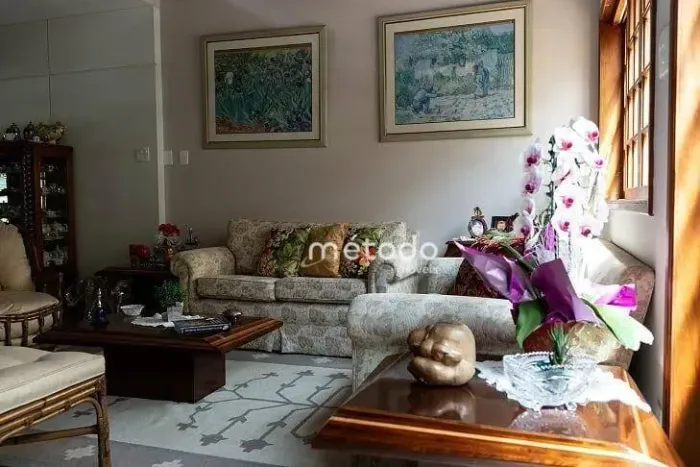 Casa com 6 quartos à venda, 901 m² por R$ 7.800.000 - Bairro Centro - Guararema/SP