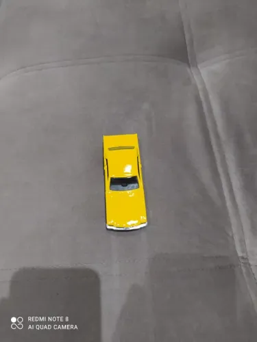 Miniatura de carrinho - Ford Mustang - Cor amarela - Coleção revista Super -