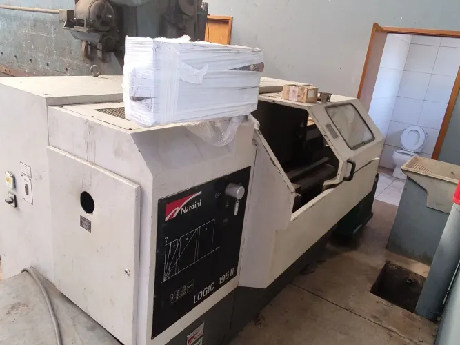 Torno CNC Nardini Lógic 195