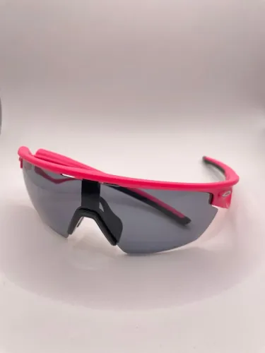 Óculos de Sol Esportivo Oakley Sphaera- Rosa Vibrante
