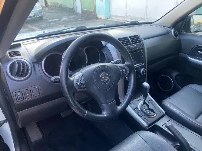 Suzuki Grand Vitara 2.0 16V 4x2/4x4 5P Aut. 2013