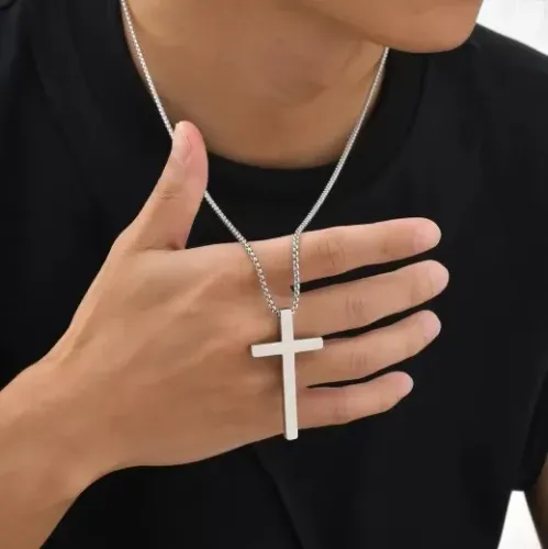 [Desconto de R$ 23 no PIX ] Cordão Inóx Rock Crucifixo Black Sabbath Ozzy Judas Priest