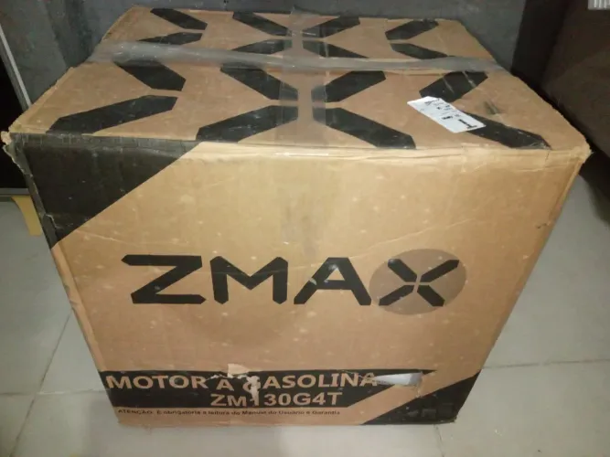 Motor de barco rabeta ou de centro  13HP novo na caixa nunca usado. Dispenso curiosos!