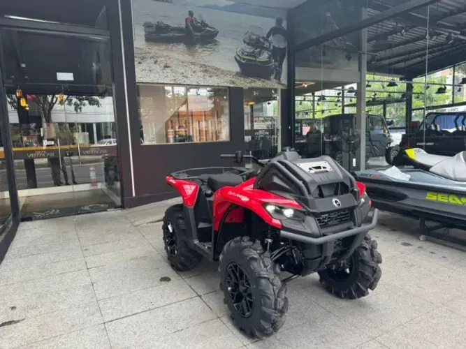 Can-Am Quadriciclo Outlander Xmr 700- 2025