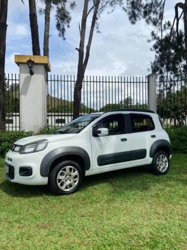 Fiat Uno WAY Celeb. 1.0 EVO Fire Flex 8V 5P 2015