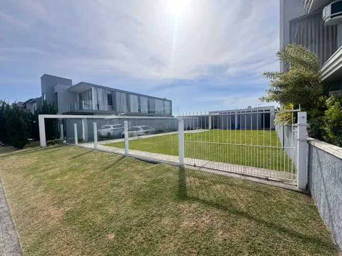 Terreno a Venda em Condomínio Fechado em Itajaí