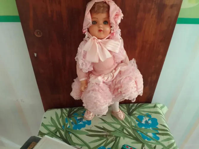 BONECA ANTIGA - baixou o preço