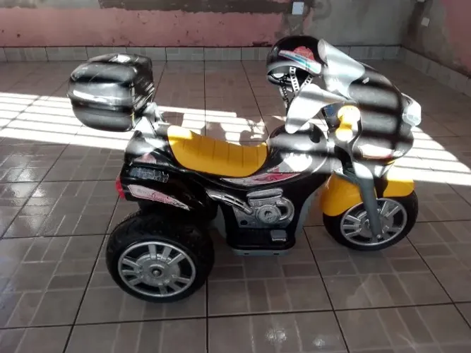 Moto Eletrica Infantil Tricicolo Biemme Turbo Spin