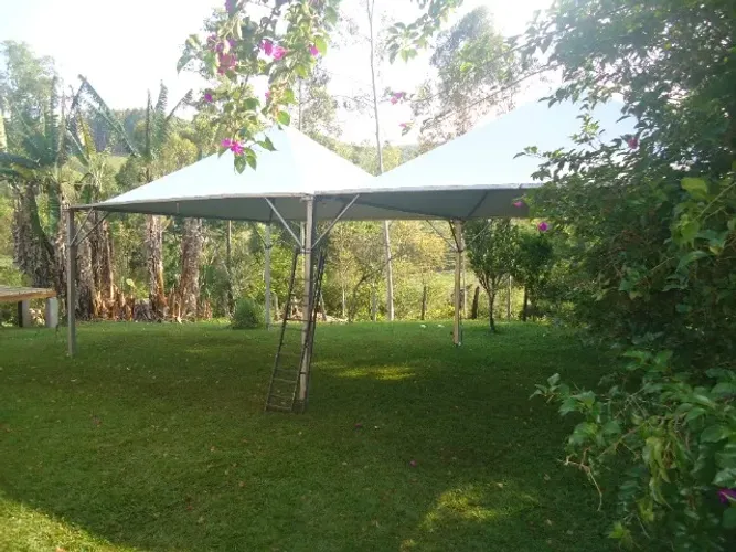 tenda em lona para sombra ou chuva