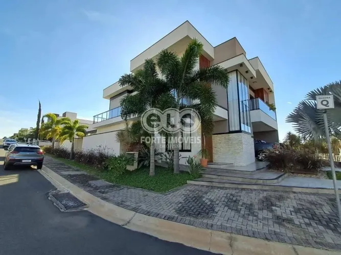 Sobrado á Venda no condomínio Dona Lucilla em Indaiatuba SP