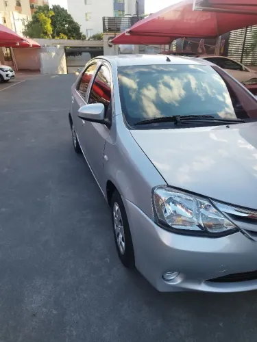 Toyota Etios X Sedan 1.5 Flex 16V 4P Mec. 2015