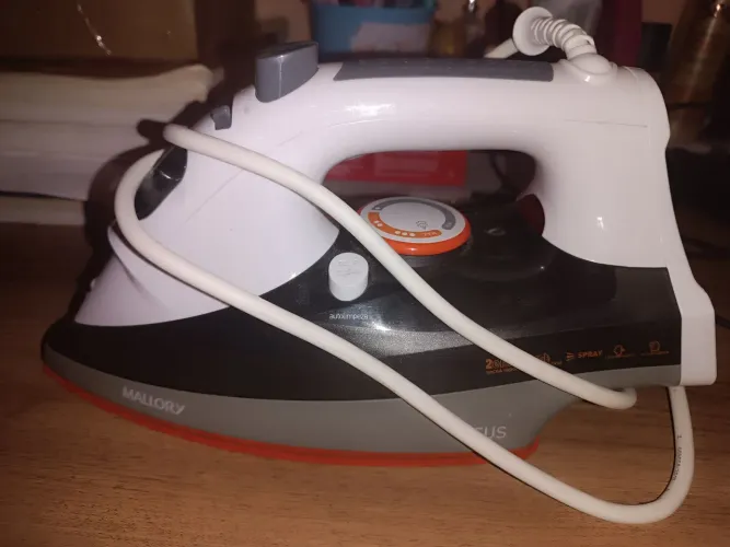 Ferro de passar malory novo