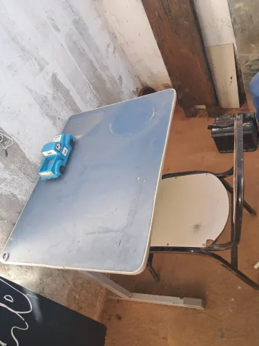 Mesa com Cadeira