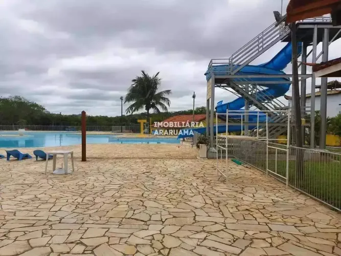 Terreno em Condomínio Fechado com Lazer Completo Araruama/RJ