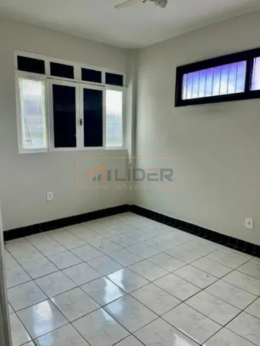 Apartamento com 03 Quartos em São Silvano