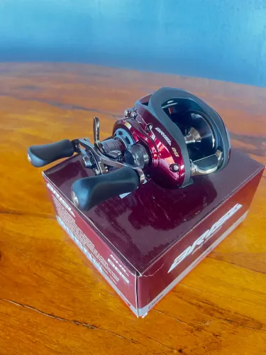 Carretilha Marine Brisa Bg DBS esquerda 