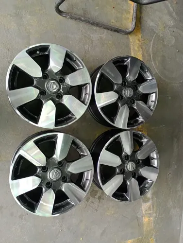 Rodas Aro 15 Original Nissan 4x114 (Livina,Tida,Sentra),