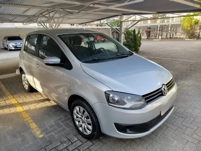 Volkswagen Fox 1.0 MI Total Flex 8V 5P 2014