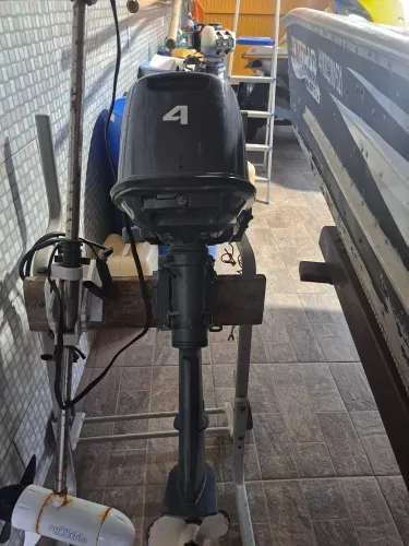Motor yamaha 4 hp
