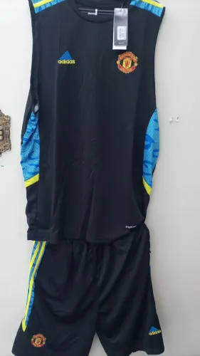 CONJUNTO DE COLETE E BERMUDA ESPORTIVA, MALHA ORIGINAL