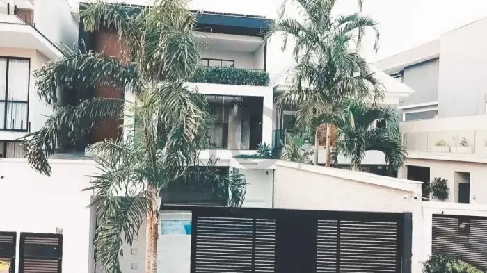 Casa com piscina no Recreio, 5 suítes, 600 metros