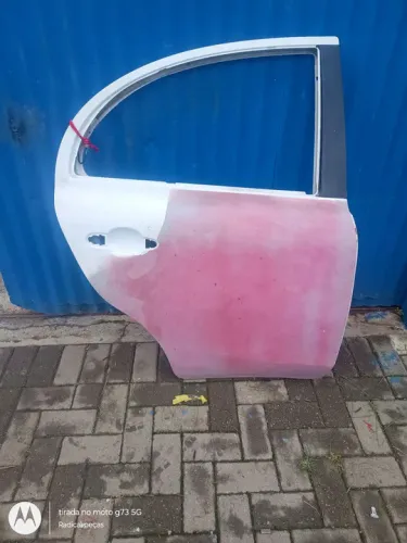 Porta traseira march