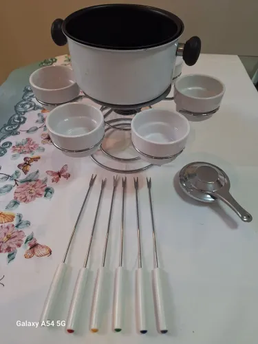 Conjunto Fondue Completo - Perfeito para momentos especiais!