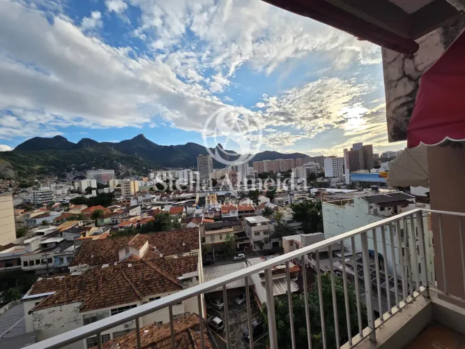 Apartamento à venda na Rua Uruguai, Tijuca, Rio de Janeiro - RJ