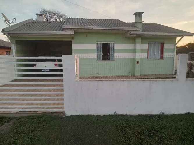 Vende ou troca em casa em Curitiba