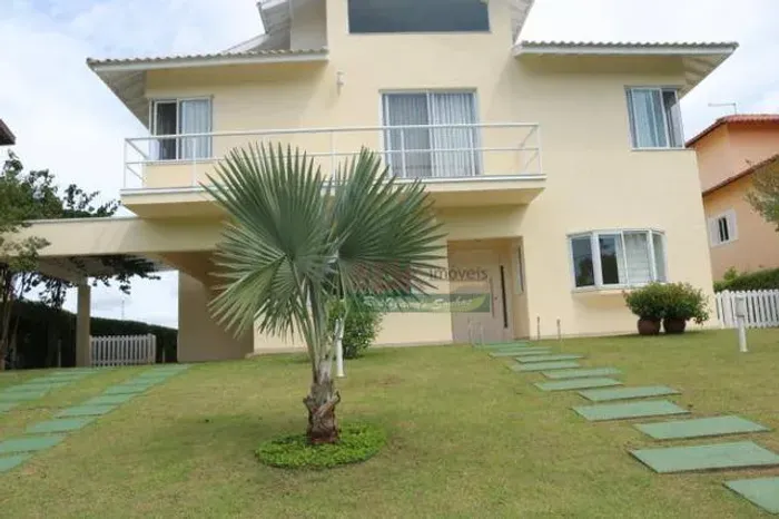 Casa com 6 dormitórios à venda, 529 m² por R$ 2.750.000,00 - Centro - Guararema/SP