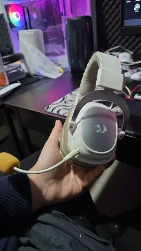 HEADSET REDRAGON ZEUS PRO BRANCO RGB WIRELESS