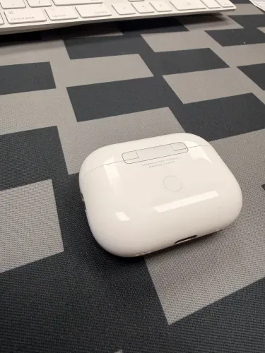 Apple AirPods Pro 2