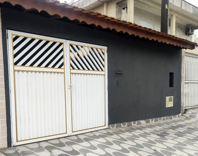 CASA COM 46,09 m² - JARDIM MELVI - PRAIA GRANDE SP
