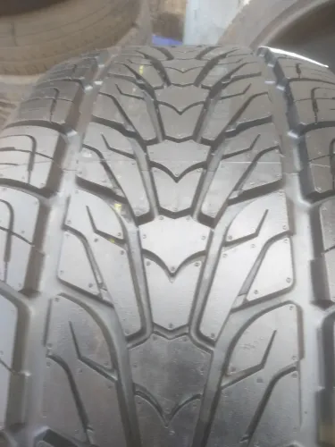 Pneu 275 40 20 nexen roadian HP novo 1 pneu** 