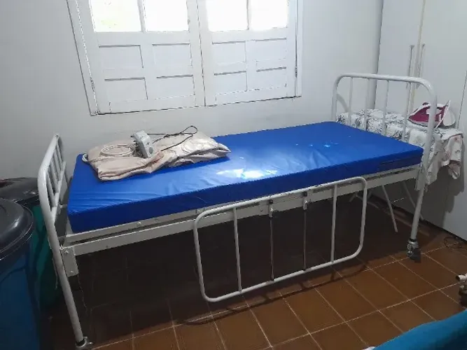 Cama hospitalar 