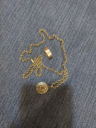Cordão baiano pingente de São Bento e aliança de ouro 18k =750