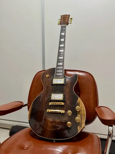 Guitarra Les Paul Luthieria