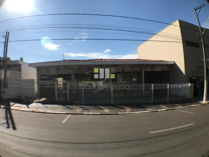 Casa com 3 dormitórios à venda por R$ 2.500.000,00 - Centro - Sumaré/SP