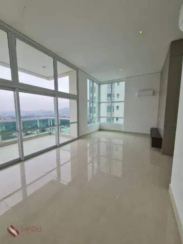 Cobertura Duplex de 387m², com 04 Suítes, 06 banheiros e 04 vagas à venda ou para locação
