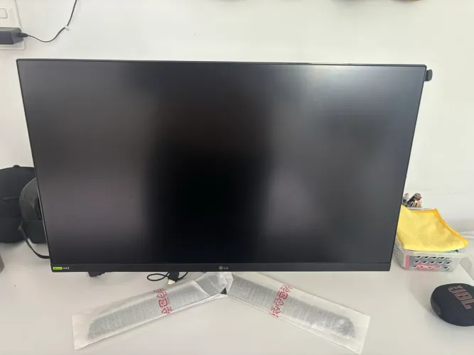 VENDE-SE MONITOR LG 27 POLEGADAS