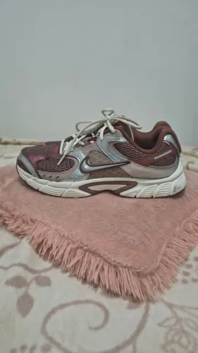 Vendo tênis Nike V5 RNR