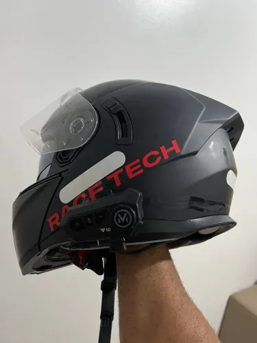 Capacete race tech com intercomunicador