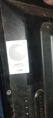 Vendo tv LG pra retirada de peças 