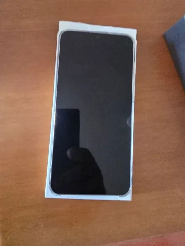VENDO CELULAR S 25 + Plus 1 ANO DE USO