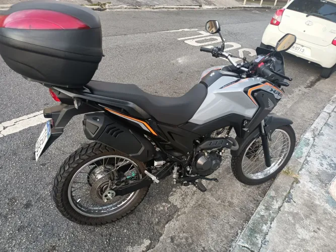 XRE ADV com km baixo