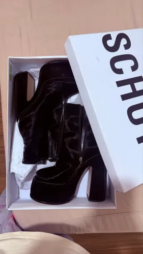 BOTA SCHUTZ NOVA 37
