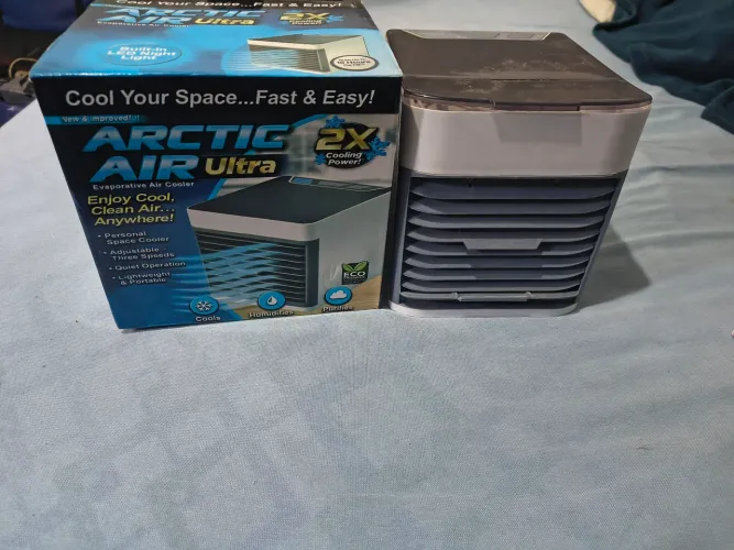Mini Ar condicionado portátil / Umidificador Climatizador